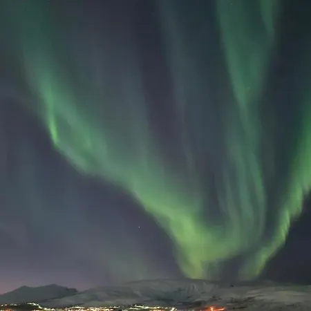 View Northern Lights, Mountains, Location Apartamento *
